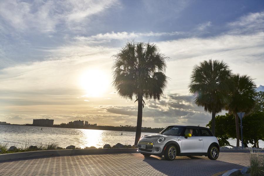  Mini Cooper SE (F56) 2020 года  (NA) (фото 175 из 342)